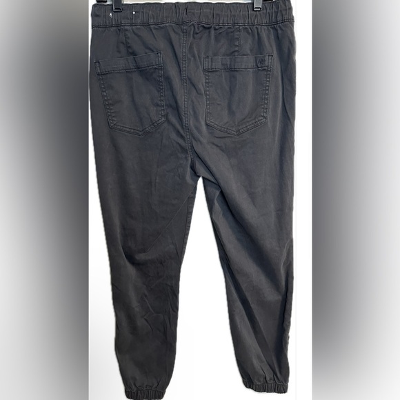 American Eagle High Waisted Black Jegging Jogger Women’s Size 14 Short - Picture 3 of 6